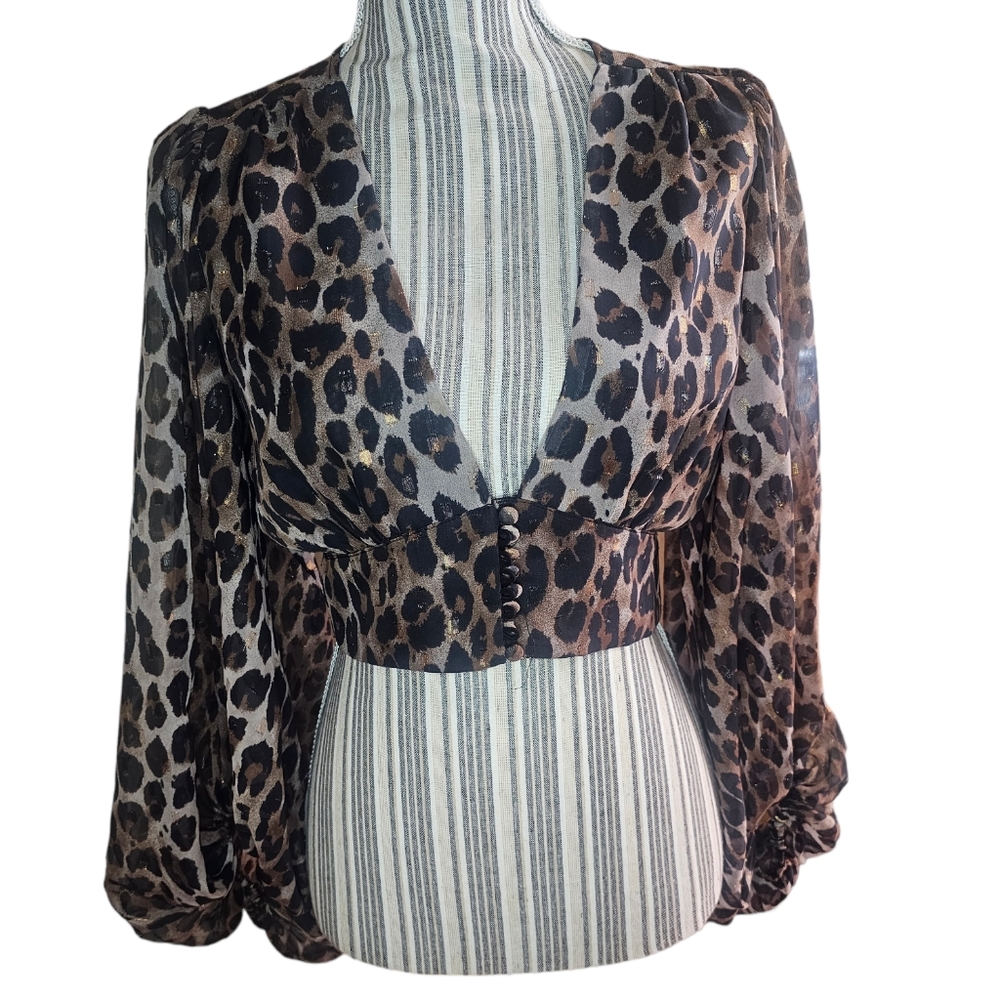 Signature8k women's cheetha chiffon long-sleeved crop top size 8